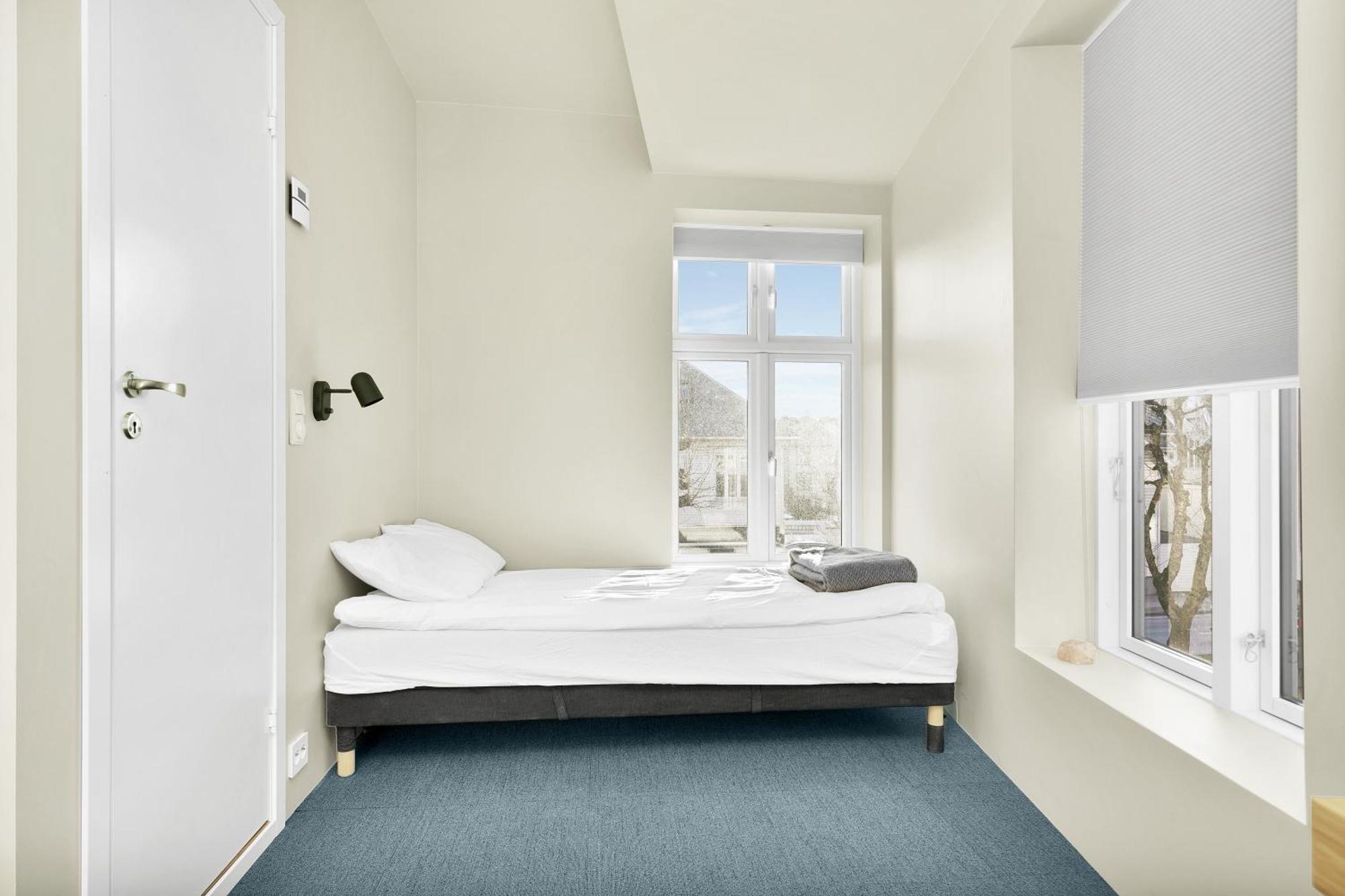 Central Guest House - Bedroom With En Suite Bathroom Stavanger Exterior photo