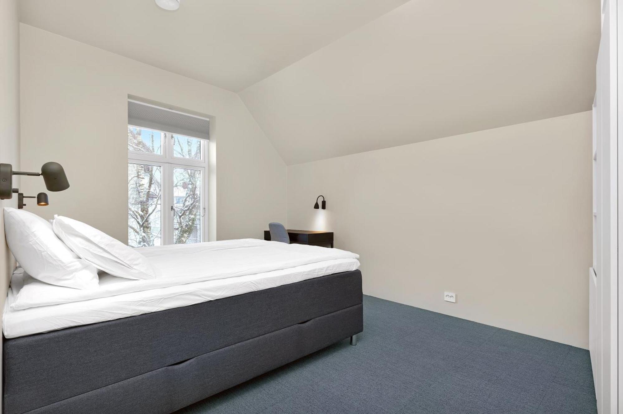 Central Guest House - Bedroom With En Suite Bathroom Stavanger Room photo